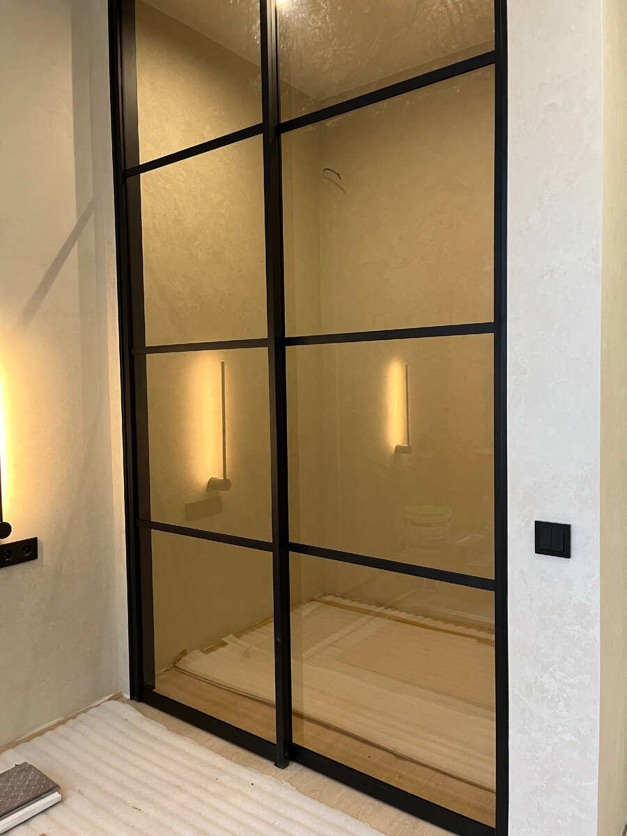 Стеклянные двери бронза тонированное