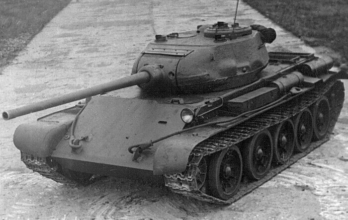 Один из опытных образцов Т-44. |Фото: new.topru.org.
