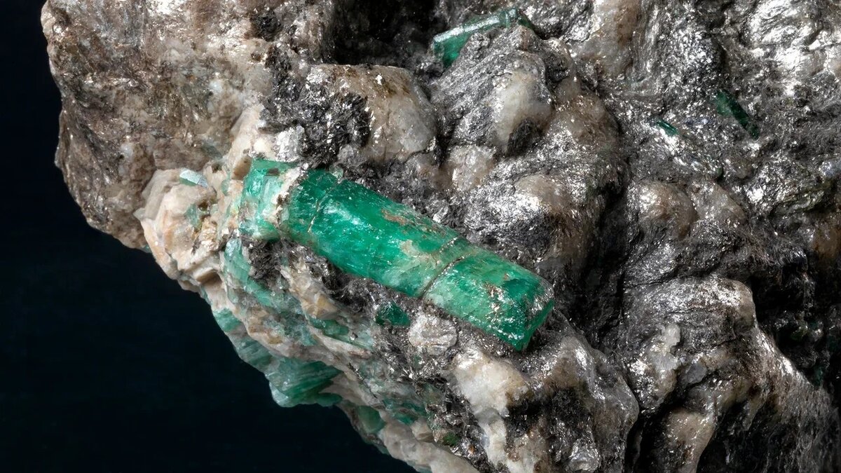 © Форпост Северо-Запад / Горный музей