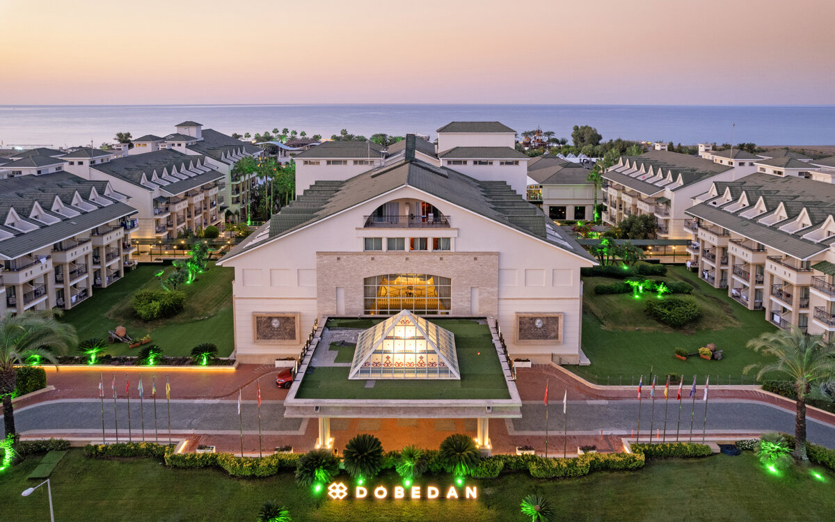 Отель Dobedan Exclusive Hotel & Spa 5* - фото с официального сайта отеля.
