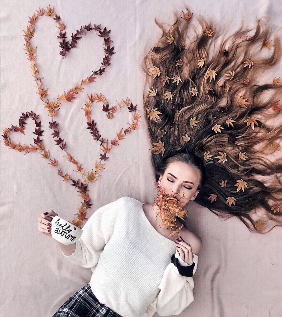 Полюбить себя это то, к чему вам важно прийти. Начните наслаждаться мелочами, вспомните как это улыбаться и быть счастливым человеком.