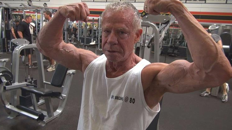 Джим Аррингтон занимается всю жизнь "для себя" Ему недавно исполнилось 90 лет.