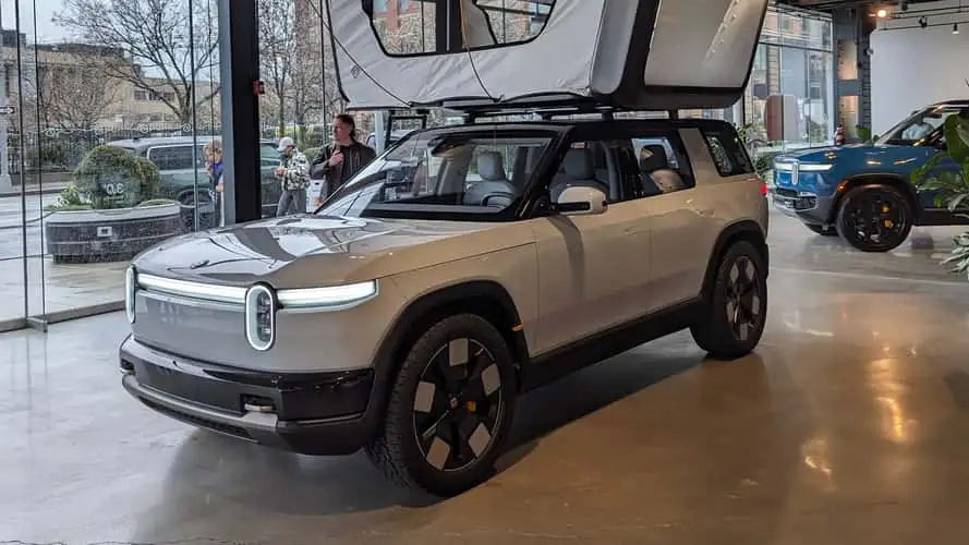 Предсерийный Rivian R2 