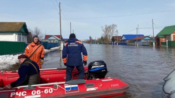    Почти 2000 жилых домов подтопило в России из-за половодья Алина Городниченко