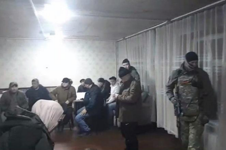 Стоп-кадр с оперативного видео ГУ МВД по Новосибирской области.