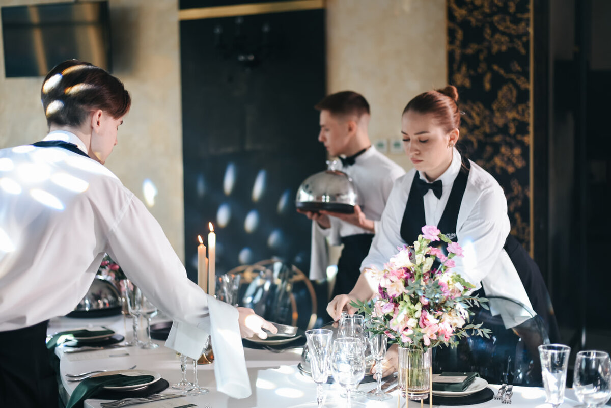 Официанты для вашего праздника