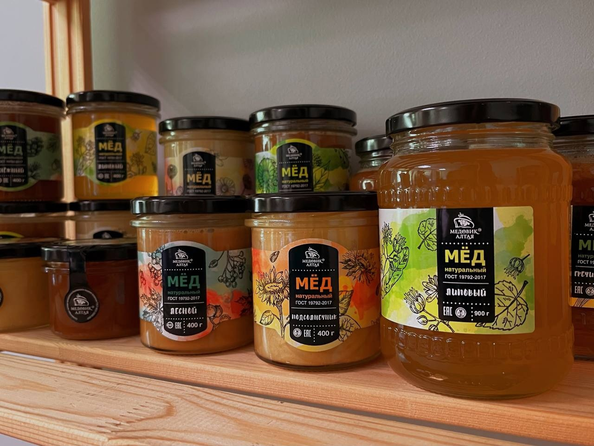 Алтайский мед ценится за свою натуральность и качество
