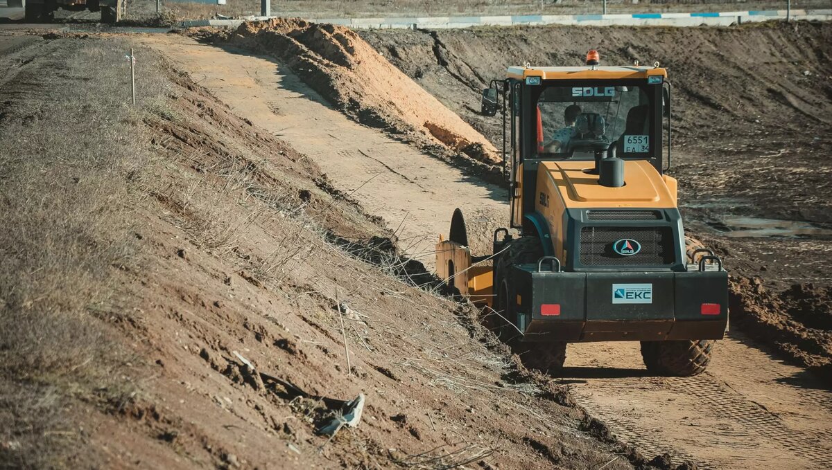     В Ижевске в 2024 году по федеральной программе «Стимул» начнут строить новую дорогу на участке переулка Раздельный. Об этом сообщила администрация города.