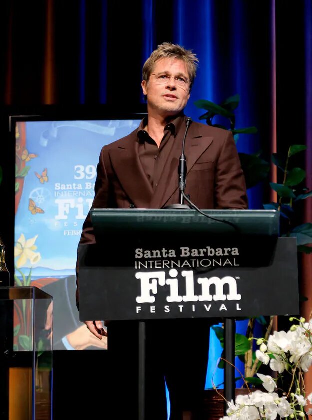 ты джонни депп и брэд питт в одном флаконе. питт в молодости. брэд питт мистер и миссис смит фото. ты брэд питт в одном флаконе. леонардо ди каприо брет питти джонни деп.