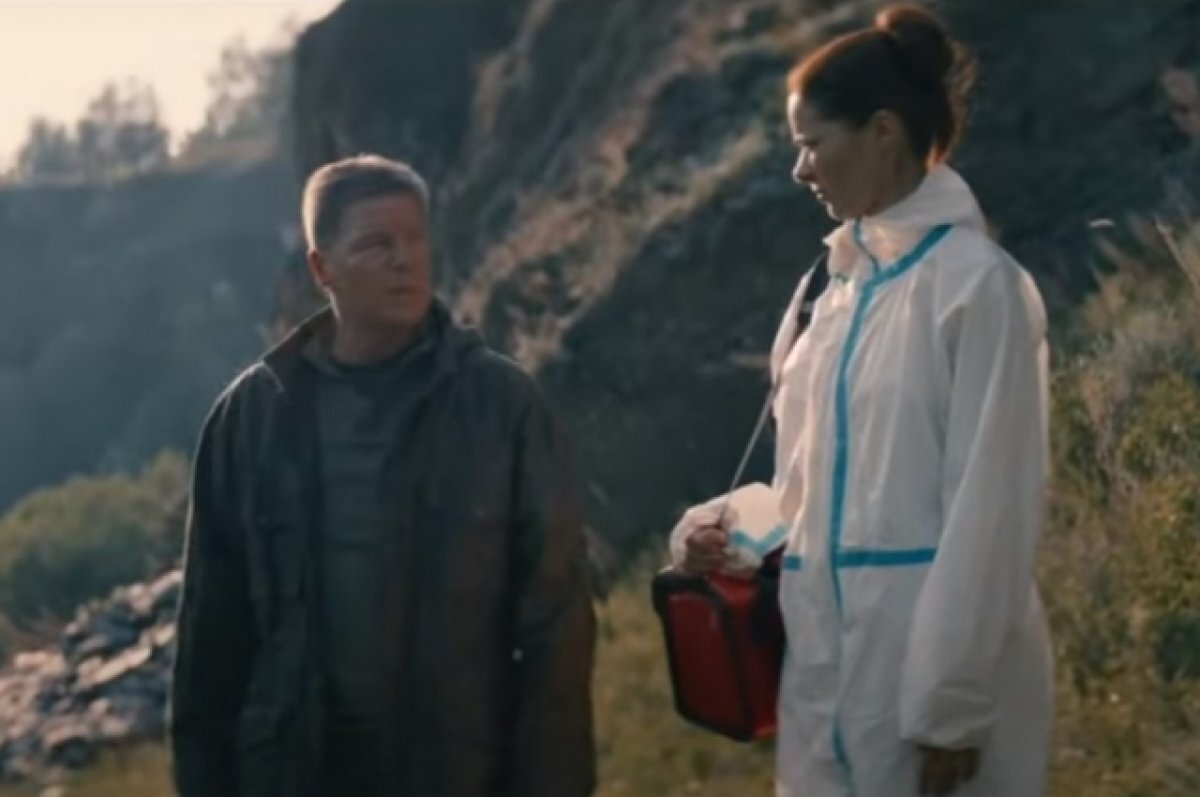    Главную роль врача-вирусолога сыграла популярная актриса Марина Александрова.