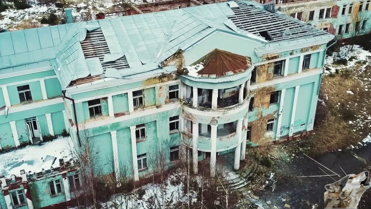 В тихом лесном уголке Московской области стоят многочисленные корпуса санаторного городка имени Чкалова, некогда одного из крупнейших домов отдыха в области.-2