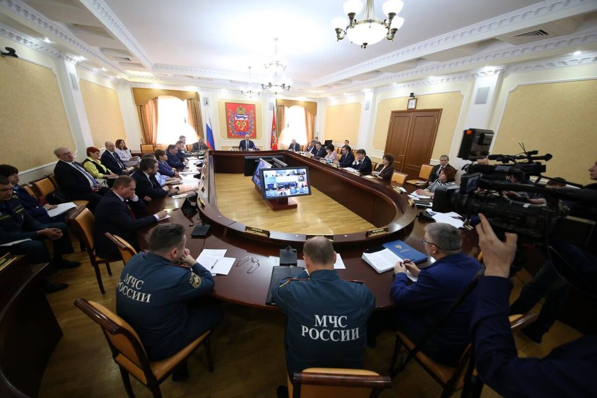  📷    Паслер поручил минсоцразвития взять на контроль выплаты пострадавшим от паводка Кристина Просвиркина