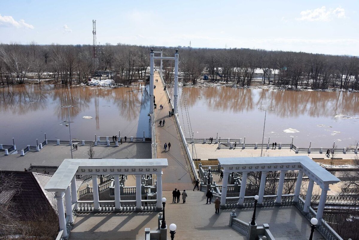    В Оренбурге уровень воды в реке Черная у села Краснохолм снизился почти на метр Кристина Просвиркина