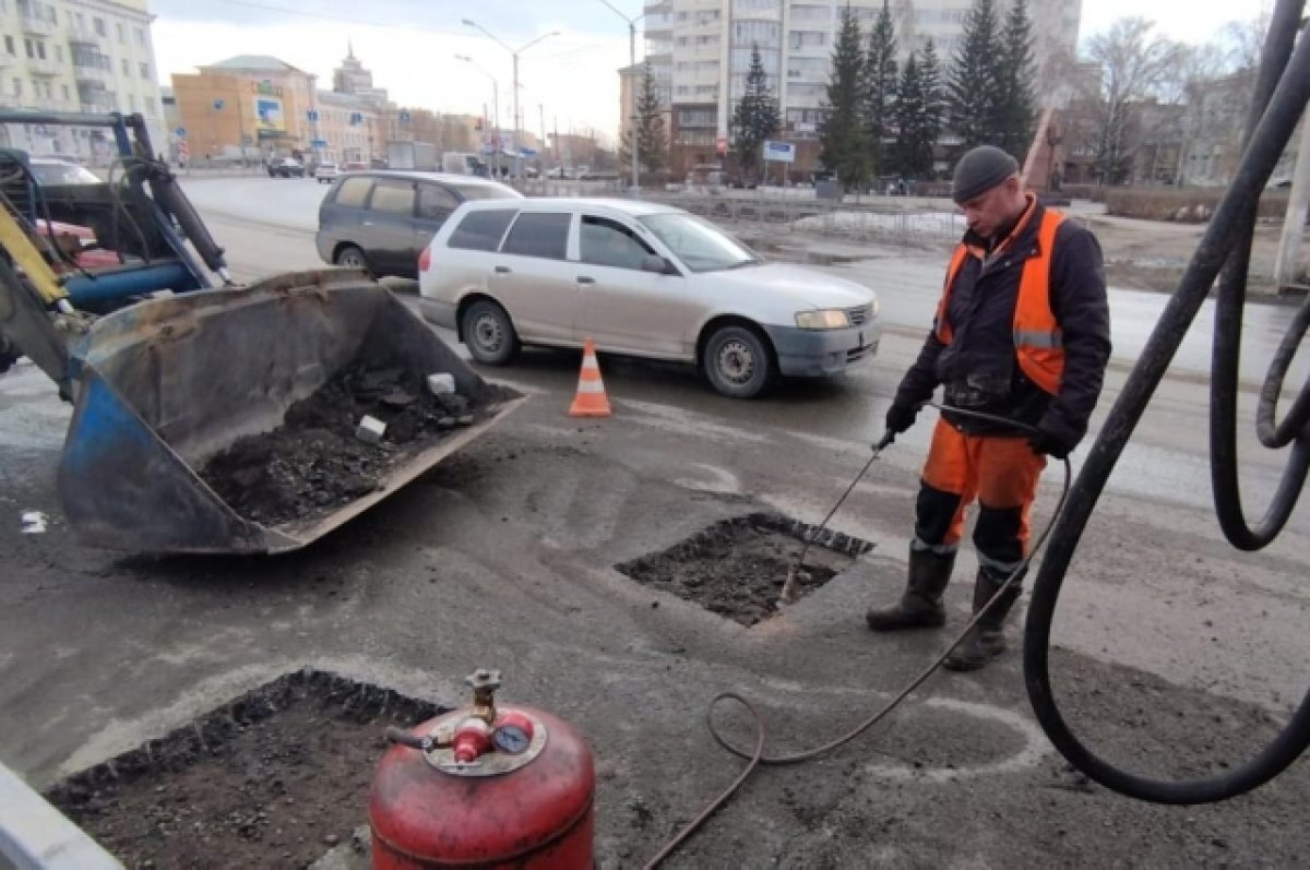 Локальный ремонт дорог продолжается в Барнауле | АиФ–Барнаул | Дзен