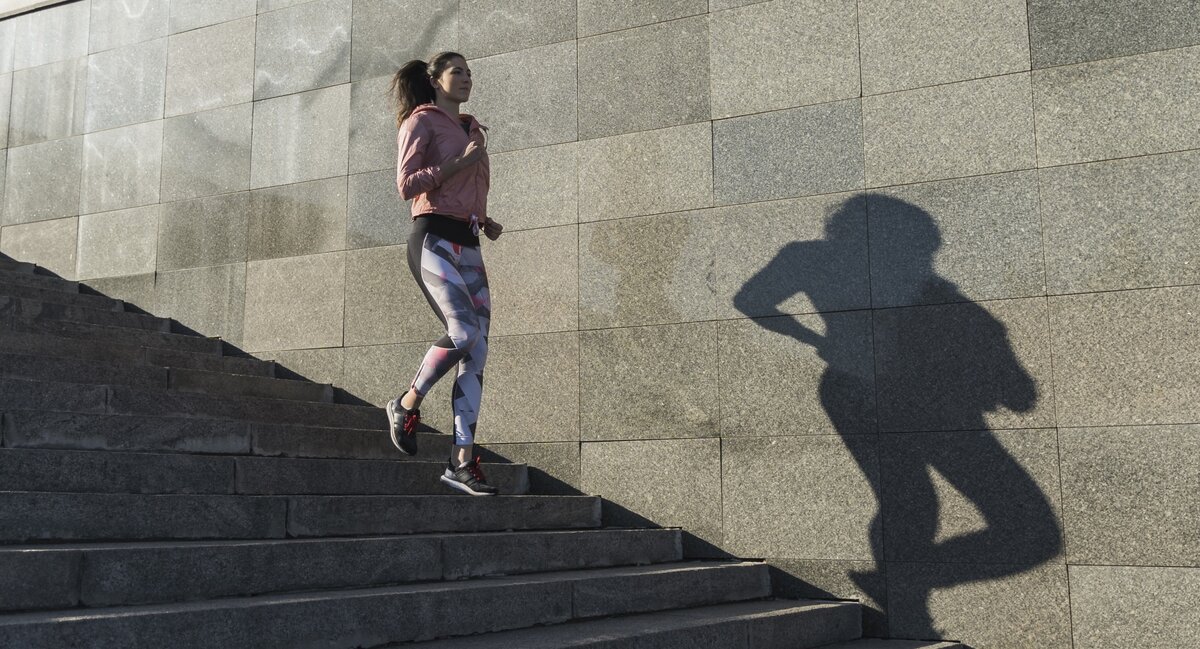 Пробежка по лестнице поднимет настроение и поможет похудеть