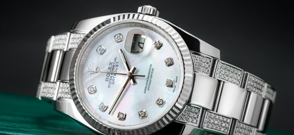 Откройте для себя изысканные роскошные часы с потрясающими перламутровыми циферблатами в нашем подробном руководстве. Почувствуйте элегантность и стиль!