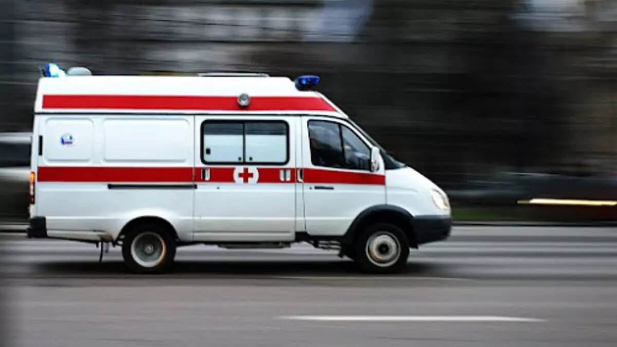    Губернатор Ростовской области Василий Голубев сообщил о ранении 8 человек в результате детонации взрывного устройства на беспилотнике, упавшем в Морозовском районе, недалеко от аэродрома.