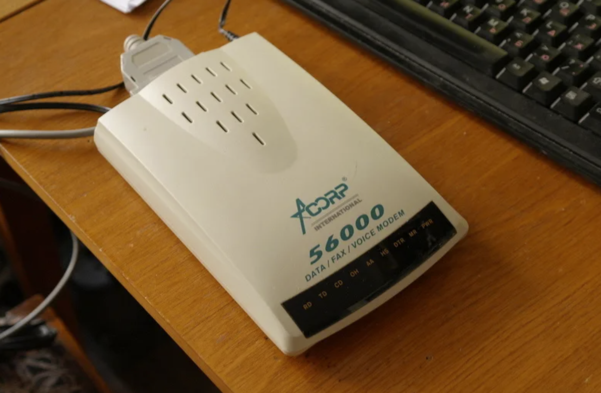 Dial up интернет. Старые модемы. Acorp sprinter@56k ext. Старые модемы бвк. Модем акорп 56000.