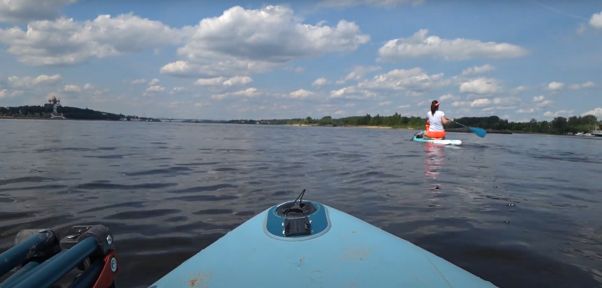 Едем на пикник на острова, в кадр попал стул)))