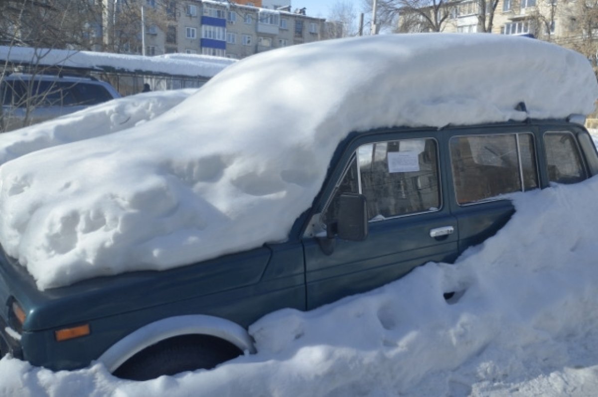    С улиц Ульяновска уберут бесхозную «Ниву» и незаконный шлагбаум