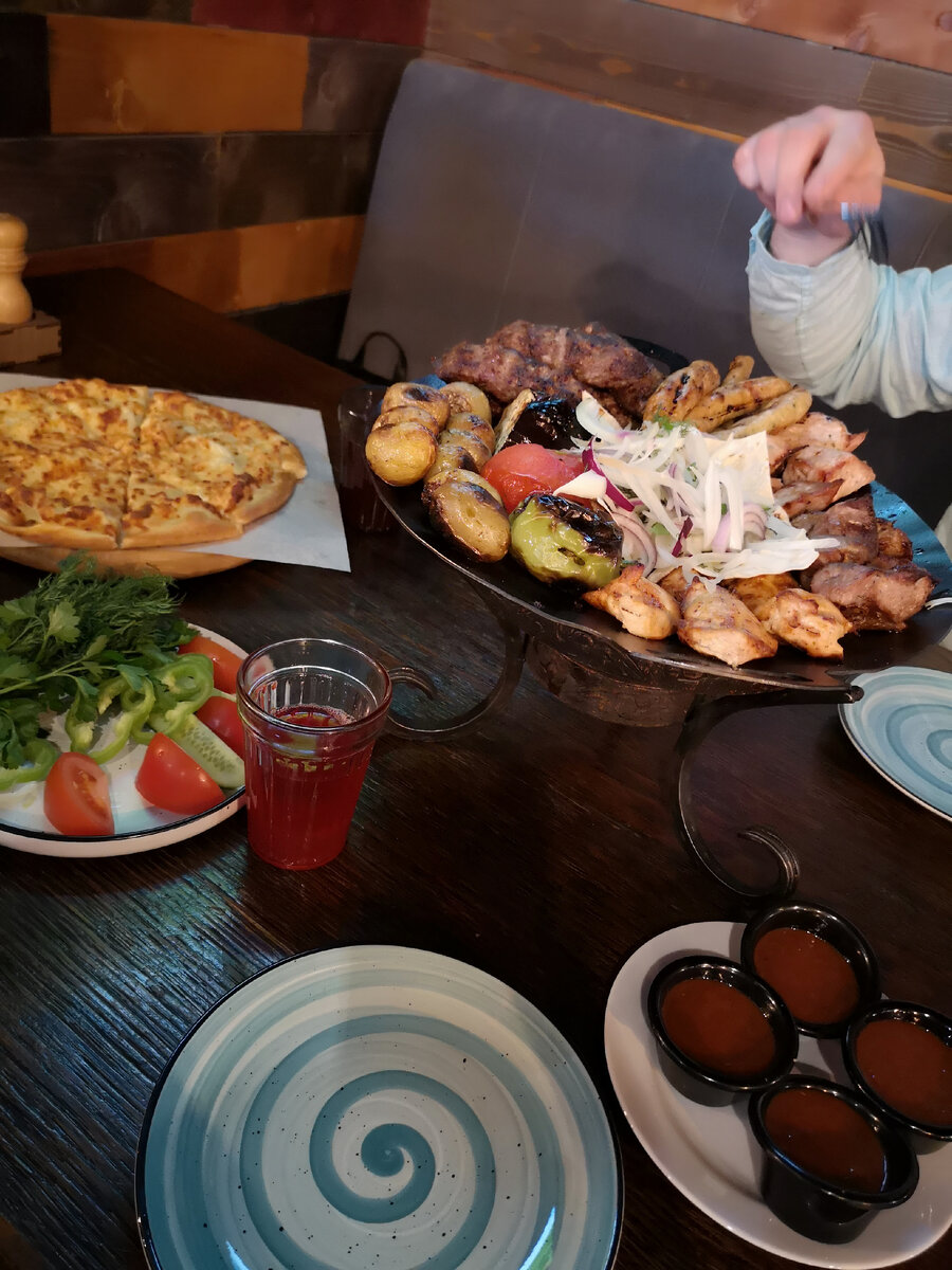 (когда ты пытаешься отложить каждую копеечку, а твой муж транжира) 