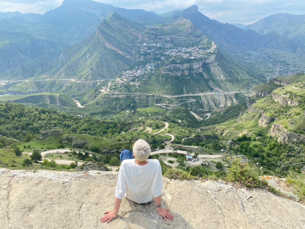 Вид с поляны Айвазовского на Гуниб