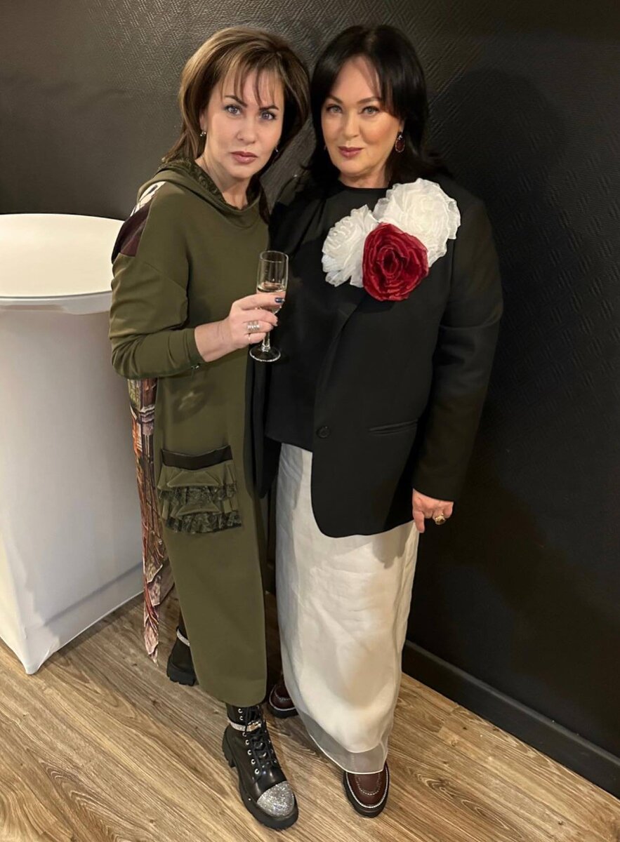    Наталья Харламова подружилась с Ларисой ГузеевойСоцсети Натальи Харламовой