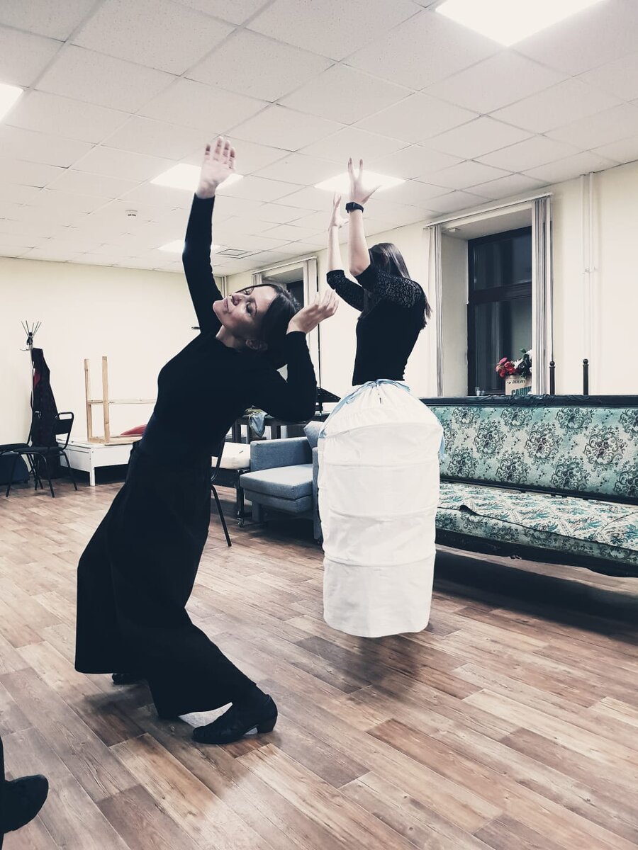 Хореограф Анна Белич на репетиции