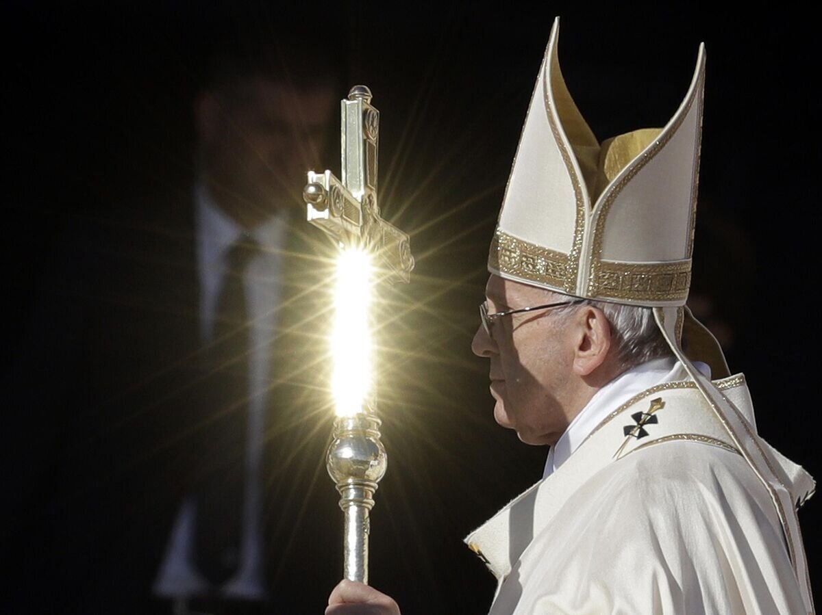    Папа Римский Франциск во время мессы в Ватикане © AP Photo / Andrew Medichini