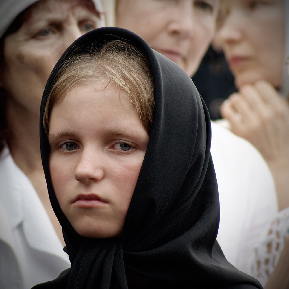 Христианская девочка. Послушница православного монастыря. Оптина пустынь монахини. Монахиня, игуменья, послушница. Монахини православные послушницы.