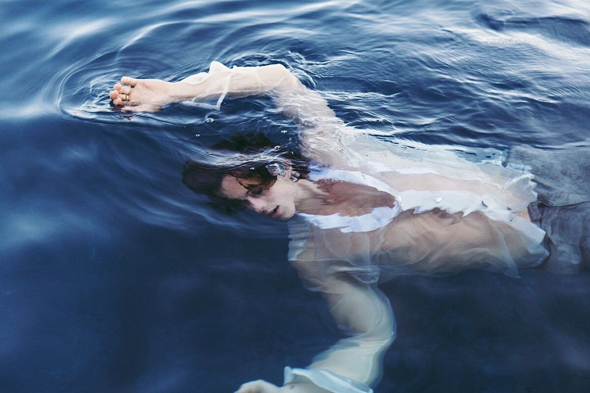 «В изумлении»(2020)