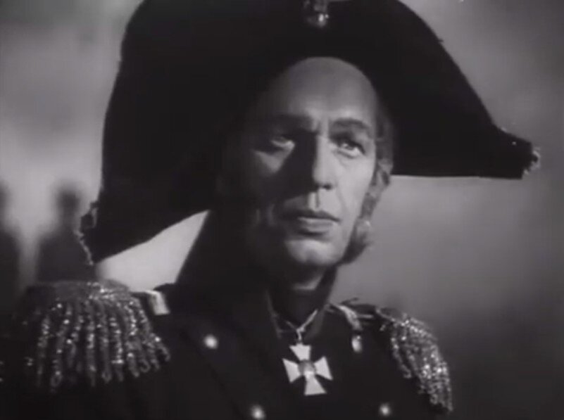 Барклай в исполнении Николая Охлопкова. Кадр из фильма "Кутузов" (1943).