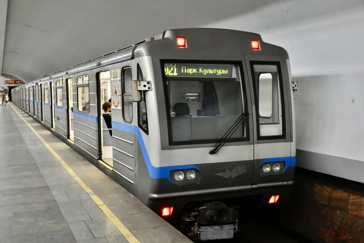 "Шестёрка" в Нижнем Новгороде. Предположительно, станция Чкаловская