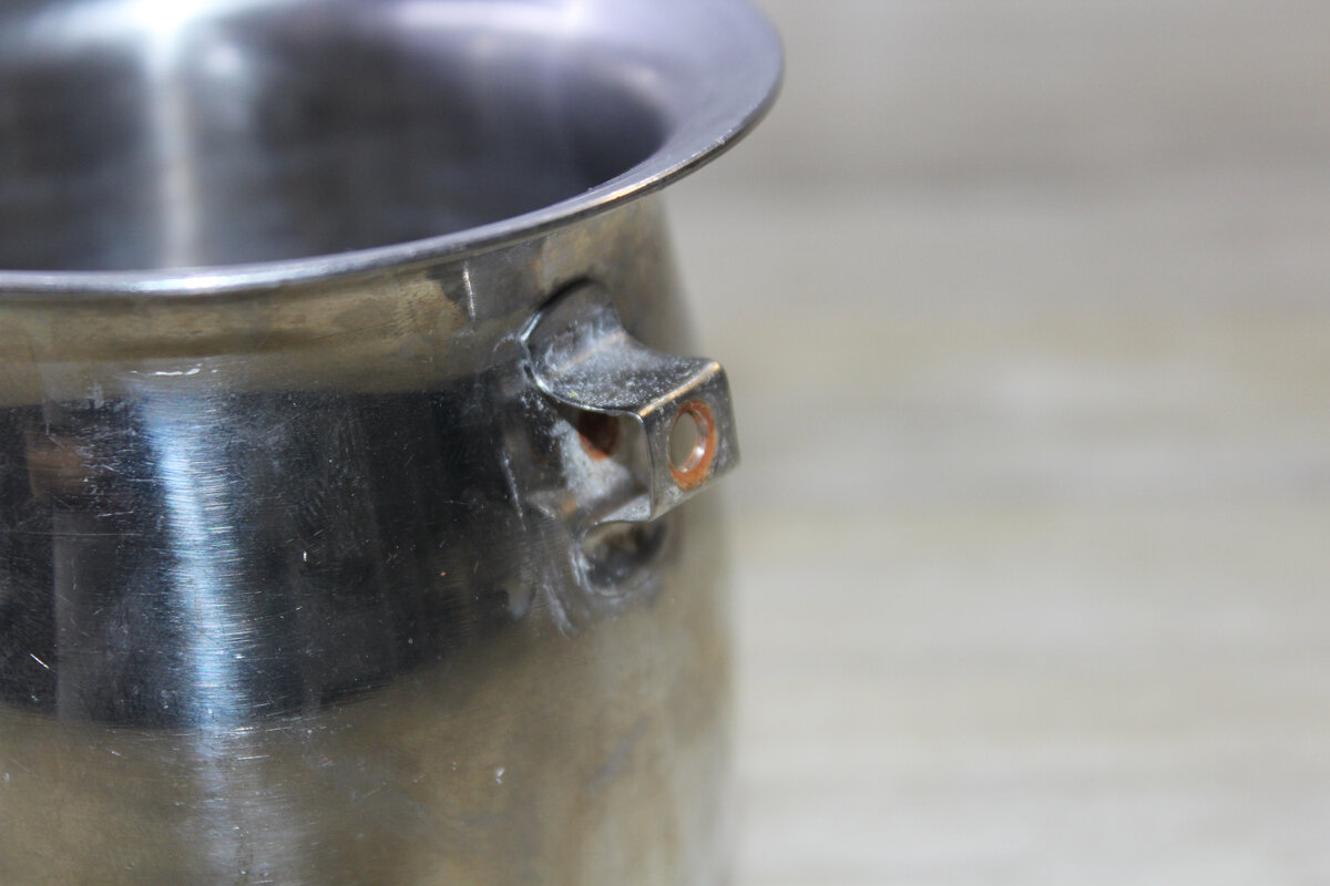 Фото 2. Крепление ручки