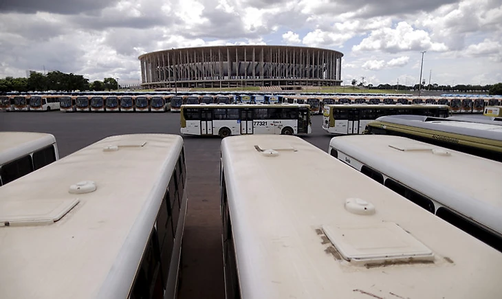 Национальный стадион им. Манэ Гарринчи. Источник фото: https://www.sports.ru