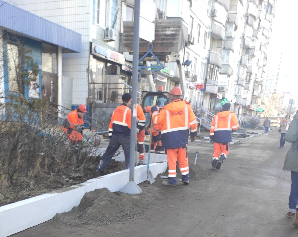 Новый бордюр, свежий!