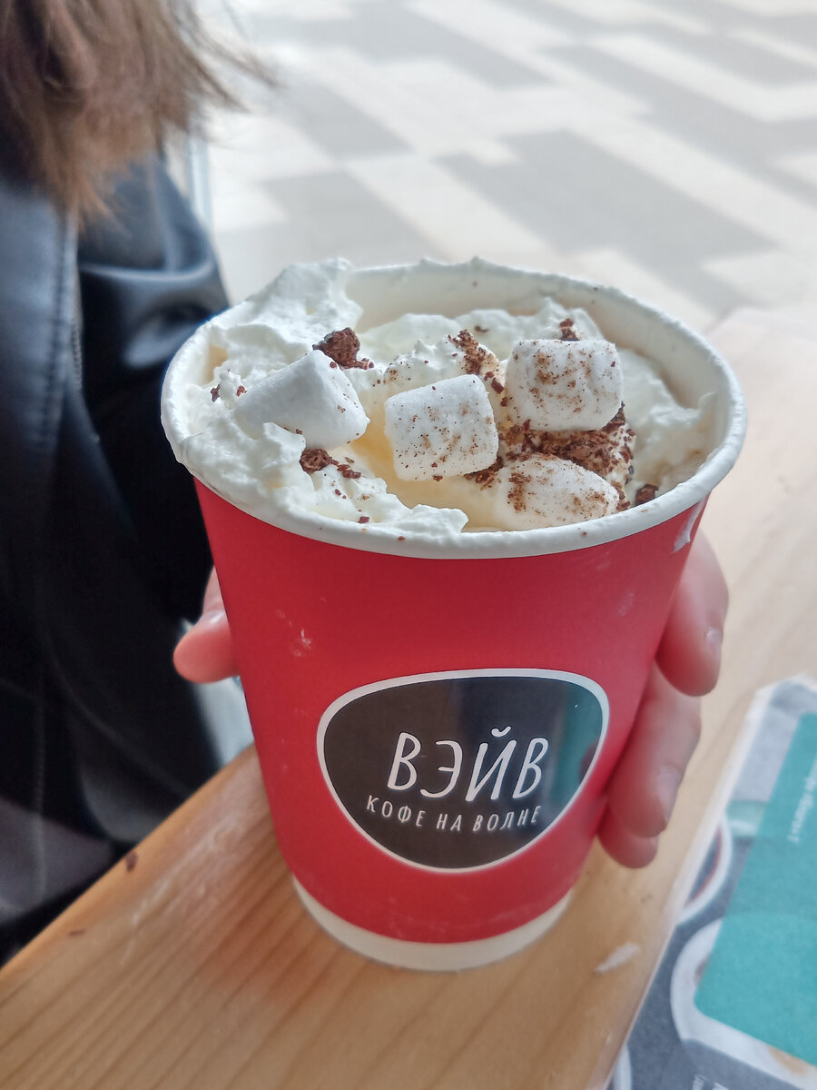 Фото с прошлого года. Сегодня другим была занята.