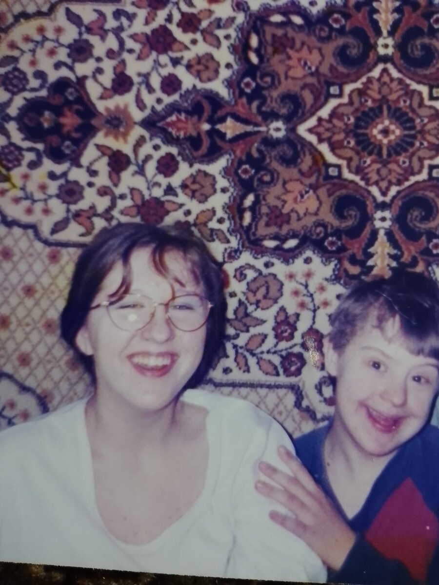 Счастливые моменты нашей юности.