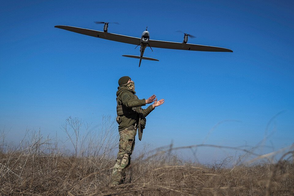    44 дрона, которые направлялись в сторону военного объекта в Ростовской области, были сбиты в минувшие сутки REUTERS
