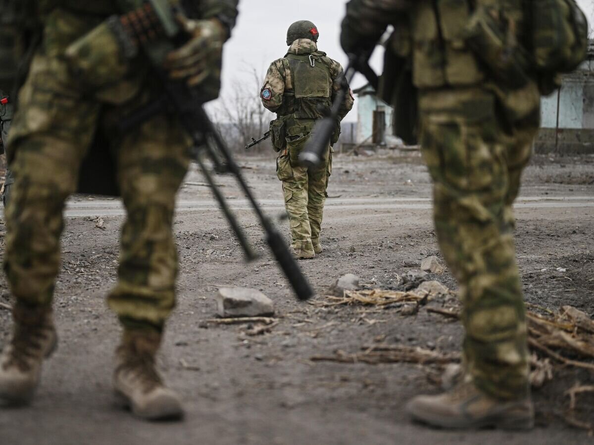    Российские военнослужащие в Авдеевке© РИА Новости / Станислав Красильников