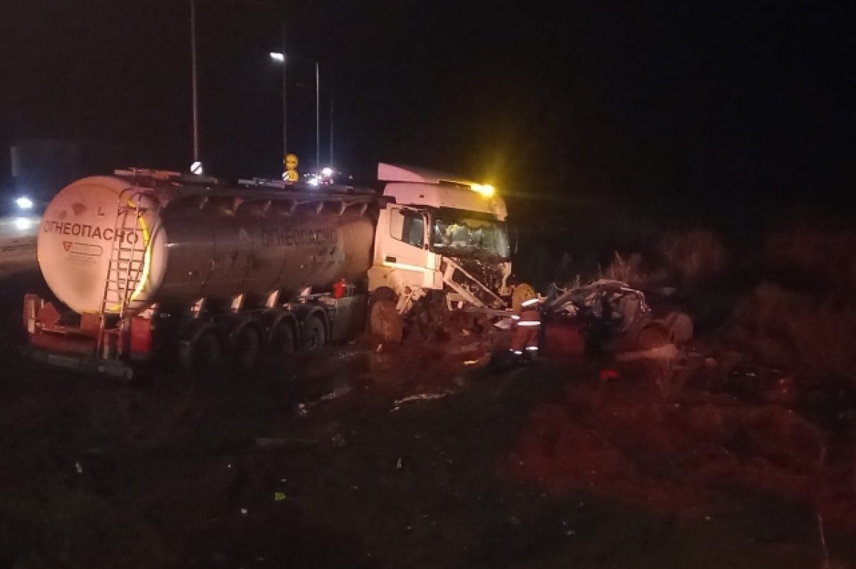    Легковой автомобиль выехал на полосу встречного движения