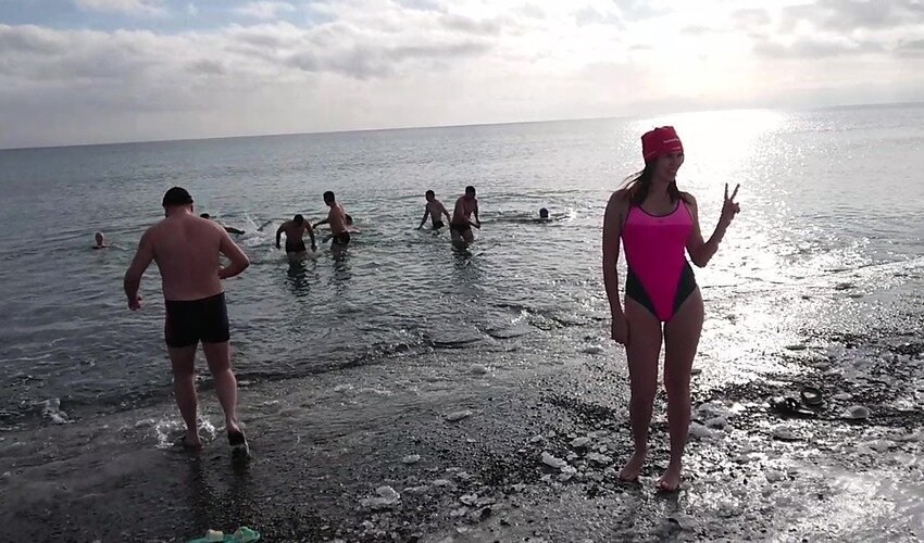 Пляж анива южно-сахалинск. Анивское взморье южно-сахалинск. Сахалин летом купаться. Пляж анива южно-сахалинск. Южно сахалинск море.