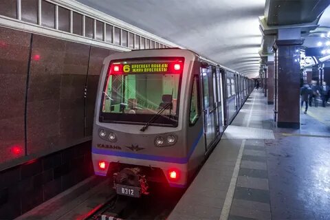 Русич на станции "Проспект Победы" Казанского метро