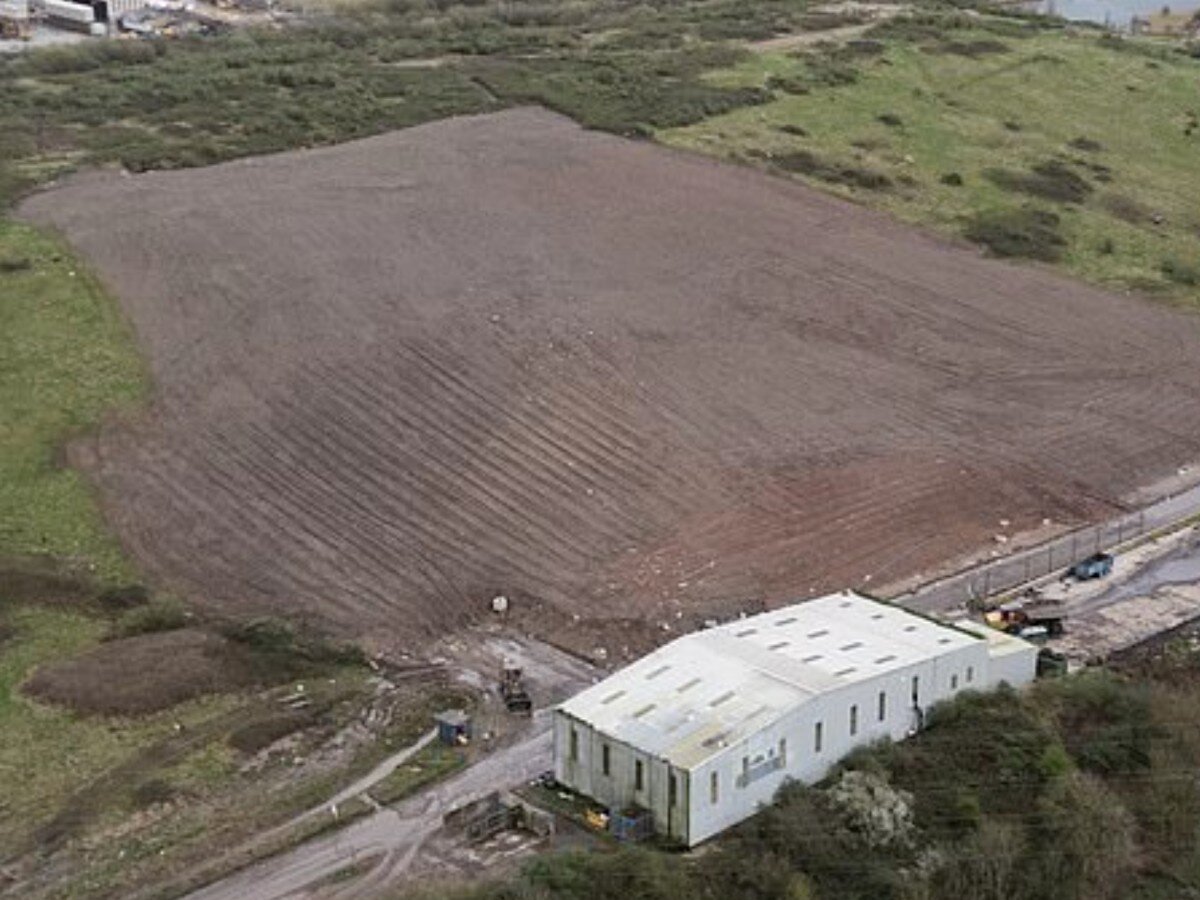    Люди «атакуют» свалки в поисках 7500 биткойнов на утерянном диске