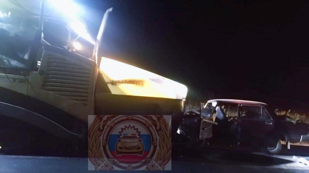    Под Саратовом погиб водитель попавшей под асфальтоукладчик «семерки» Новости Саратова и области – Сетевое издание «Репортер64»