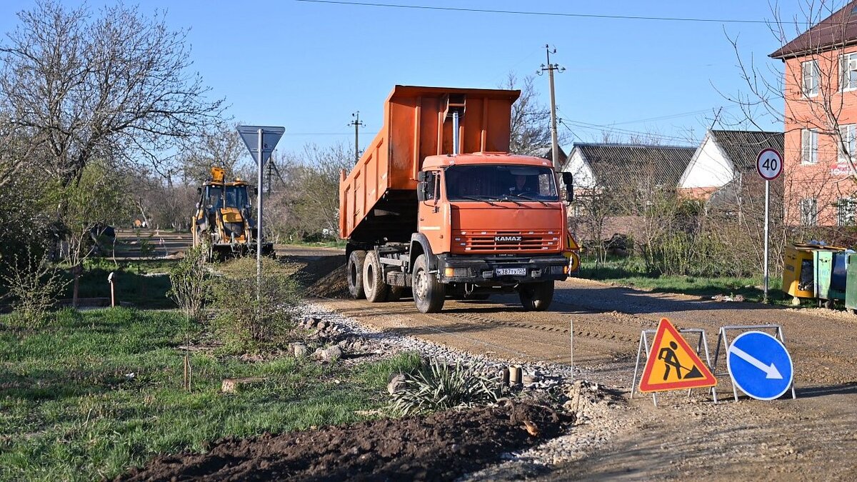    Глава Краснодара сообщил о старте сезона ремонта дорог. Фото: пресс-служба администрации Краснодара | Андрей Зубов