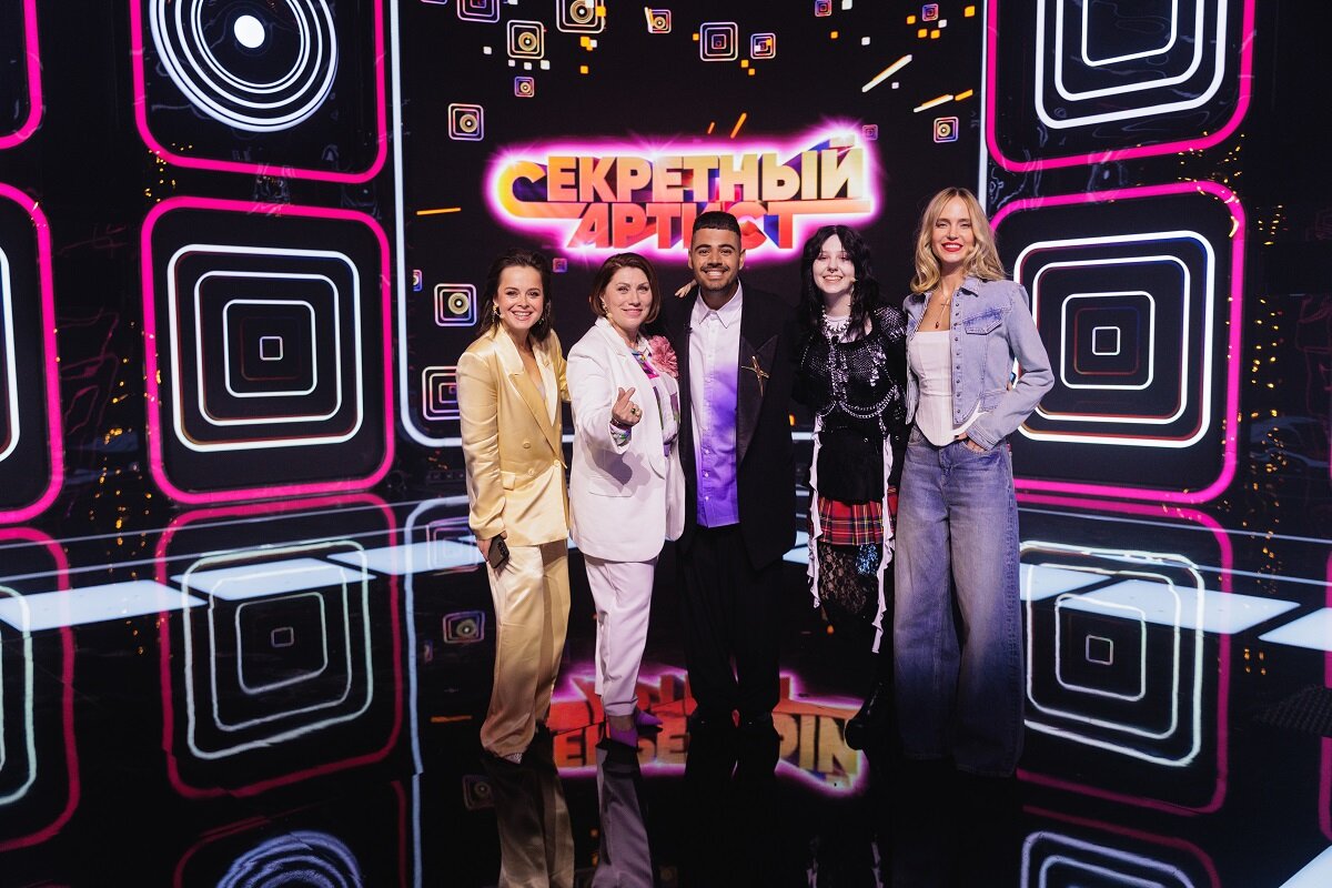 Родственники звезд споют на сцене вместе с исполнителями.  Фото: Фото: пресс-служба телеканала «Пятница!»