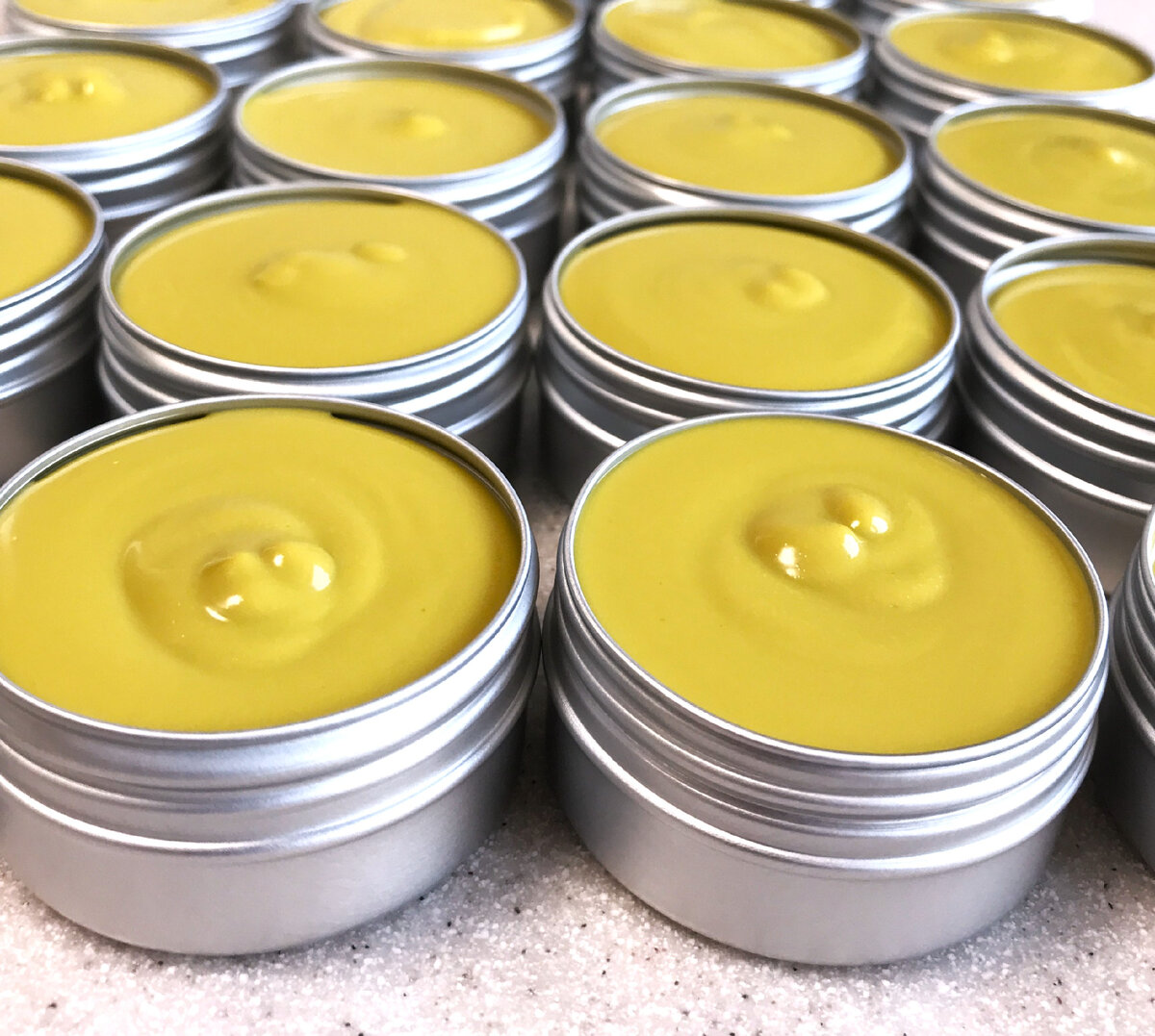 "Белоснежка" - крем против возрастной пигментации. Баночка 30мл (вес нетто - 35г).