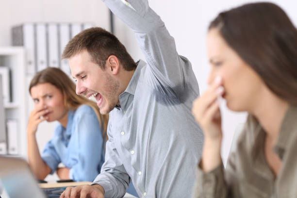     Как не потеть: с этими лайфхаками вы навсегда забудете про мокрые подмышки