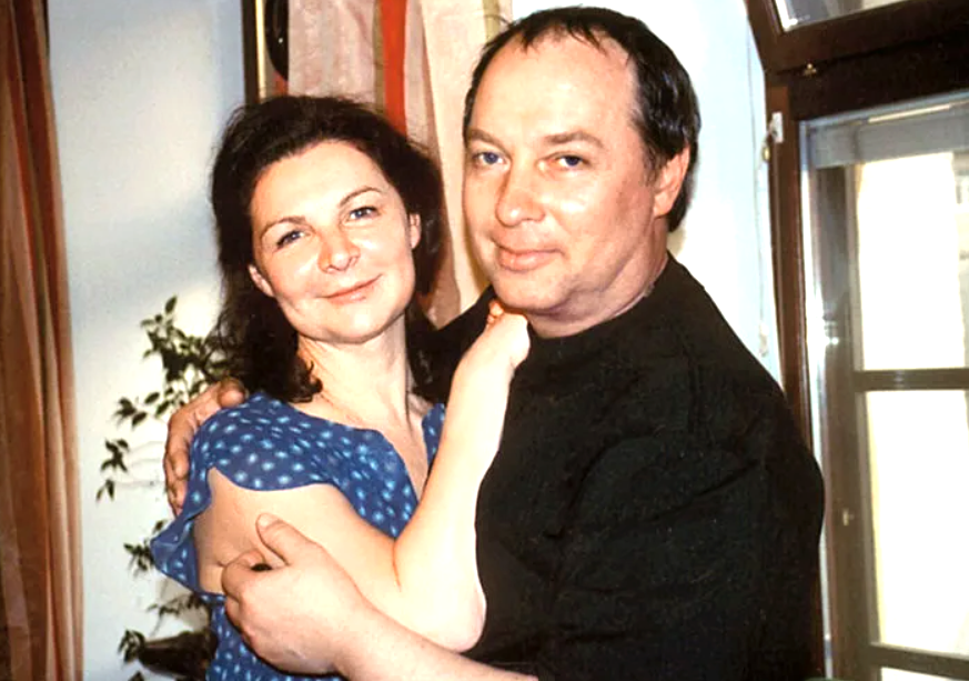 на фото знаменитые родители Дарьи Урсуляк